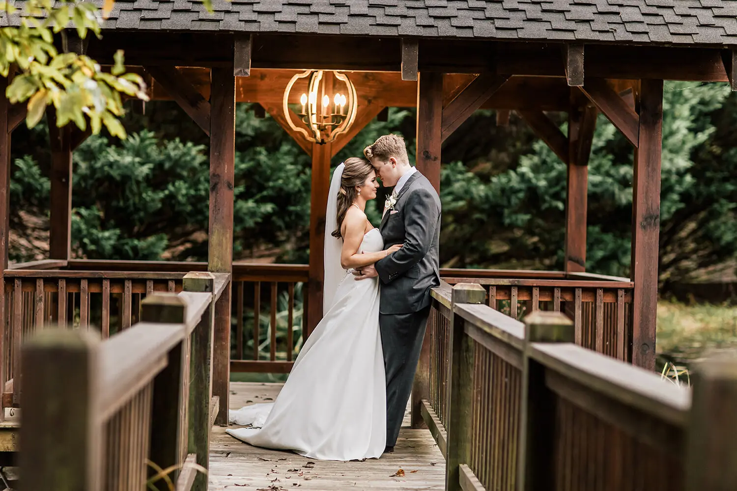 Outdoor North Carolina wedding at Honeysuckle Hill | | best wedding venues in asheville nc